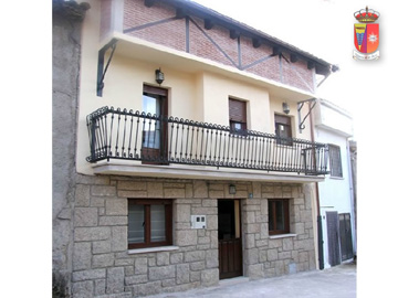 Casa rural El Cabañal  <b>Tfno.: 626 199 769</b> <br />El Cabañal es una vivienda rural reformada, en la que se han combinado los materiales y estilos tradicionales con un diseño funcional y sencillo.